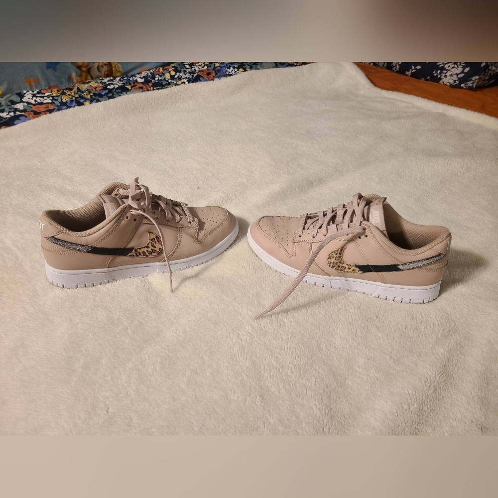 Women’s Nike Dunk Low SE Primal Pink